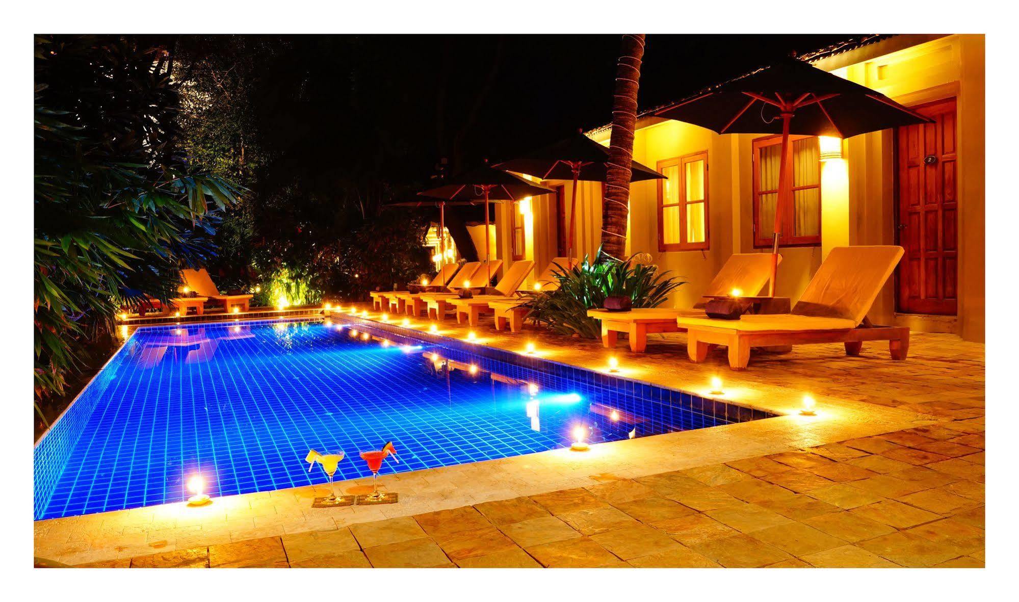 Oasis Hotel Nyaung-U Buitenkant foto