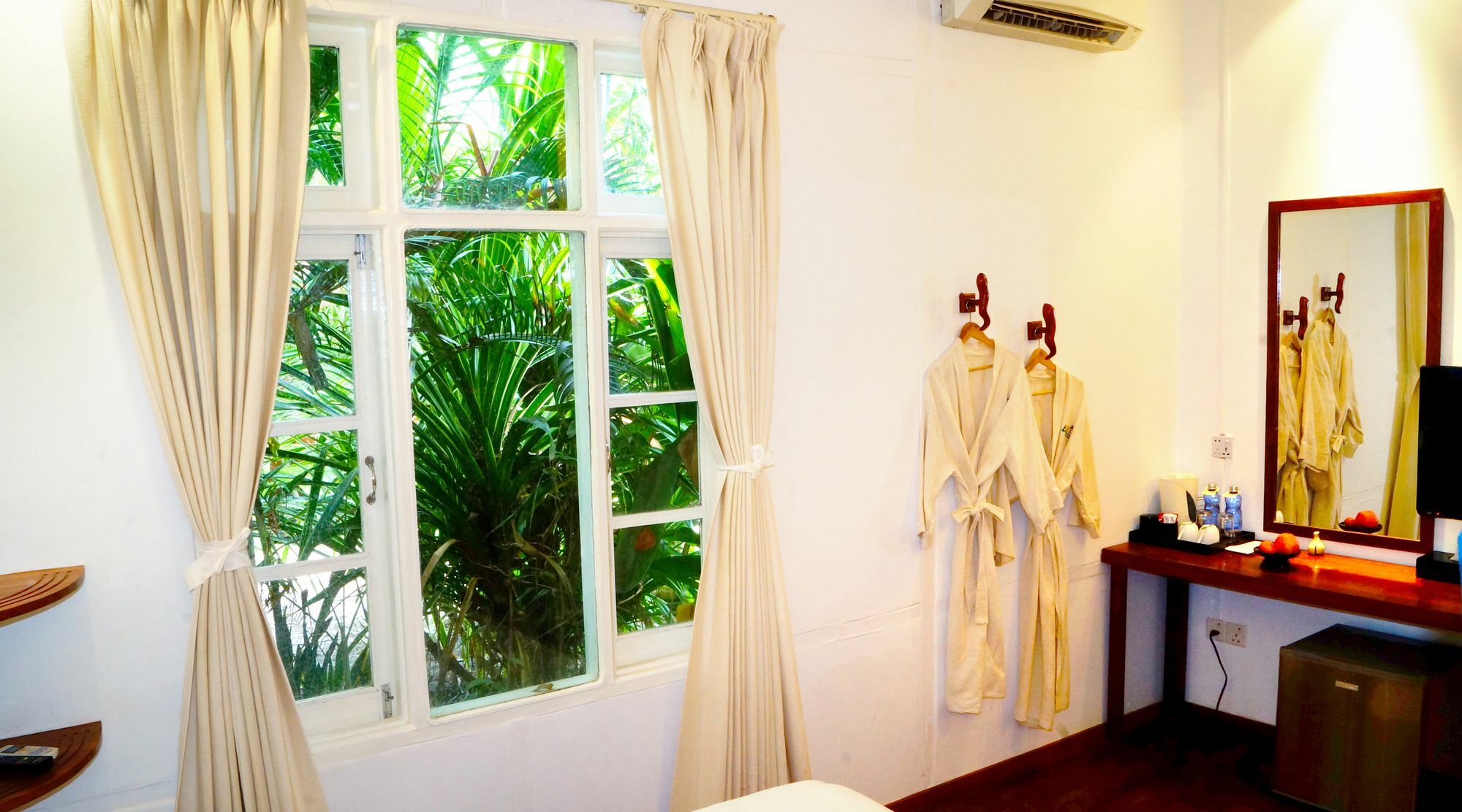 Oasis Hotel Nyaung-U Buitenkant foto